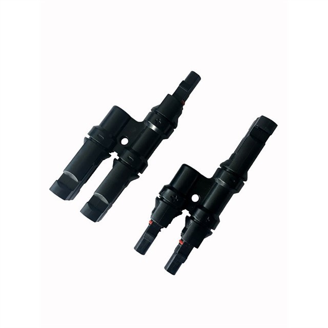 מחברי PV סולאריים