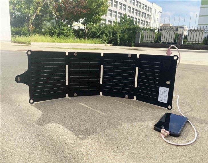 לוח סולארי מתקפל 20W